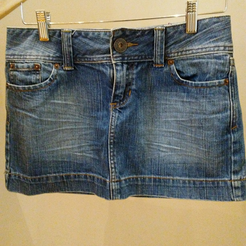 Guess Jean Skirt size 26